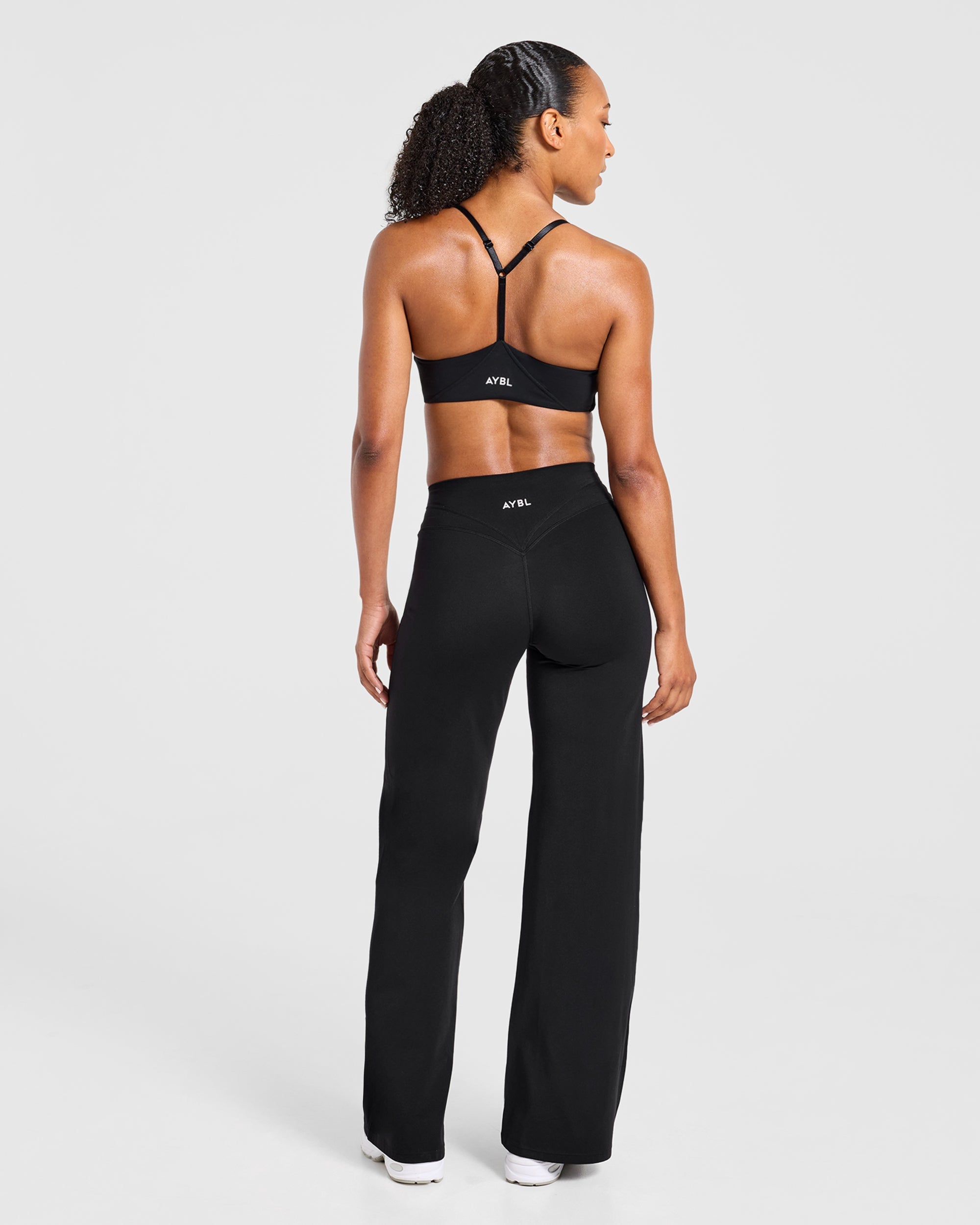 Engage Sports Bra - Zwart
