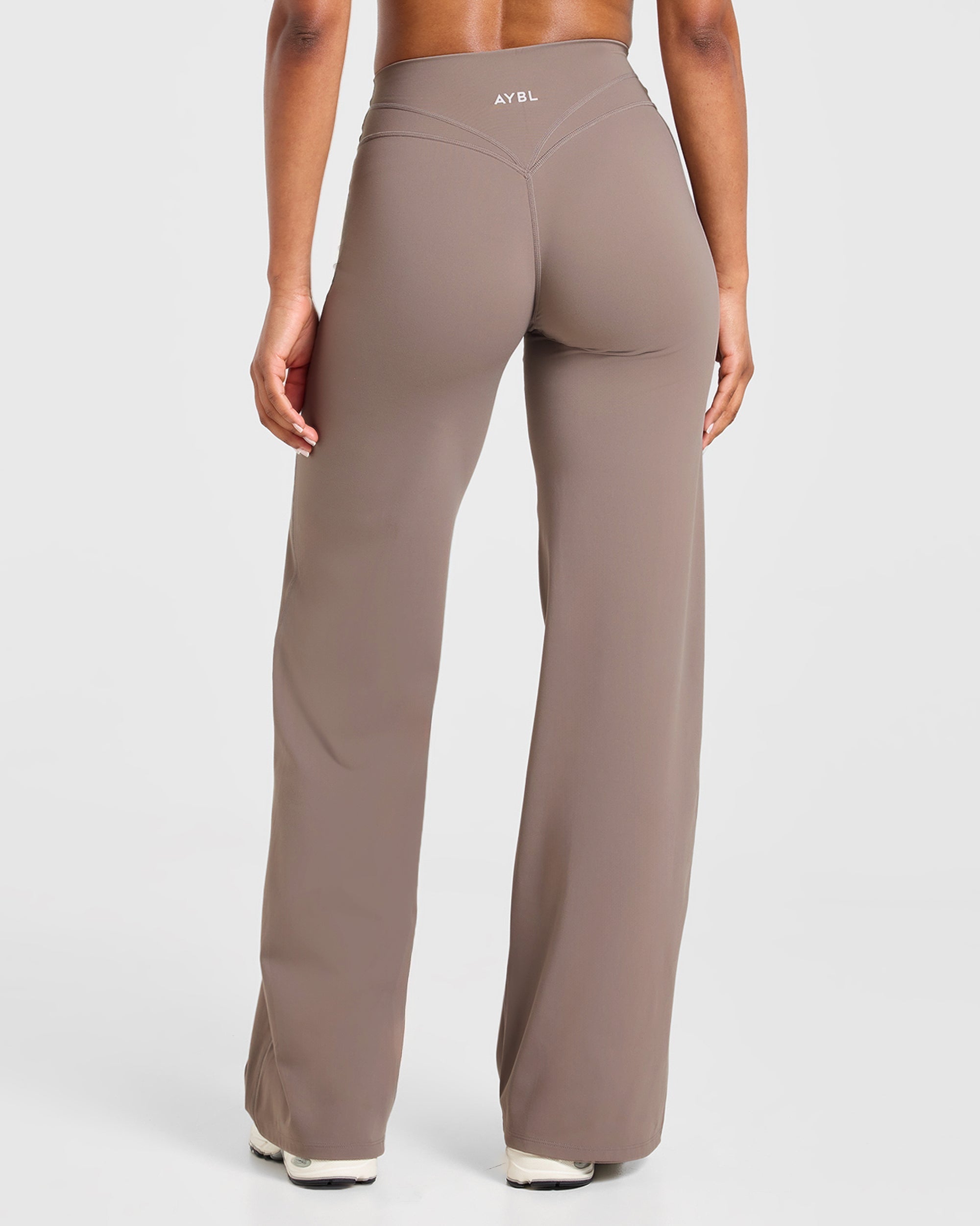 Engage Straight Leg Leggings - Warm Taupe