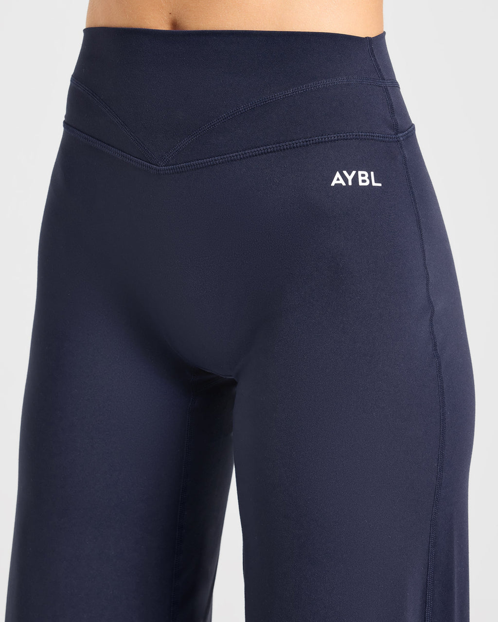 Engage Straight Leg Leggings - Deep Navy