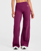 Engage Straight Leg Leggings - Rich Plum