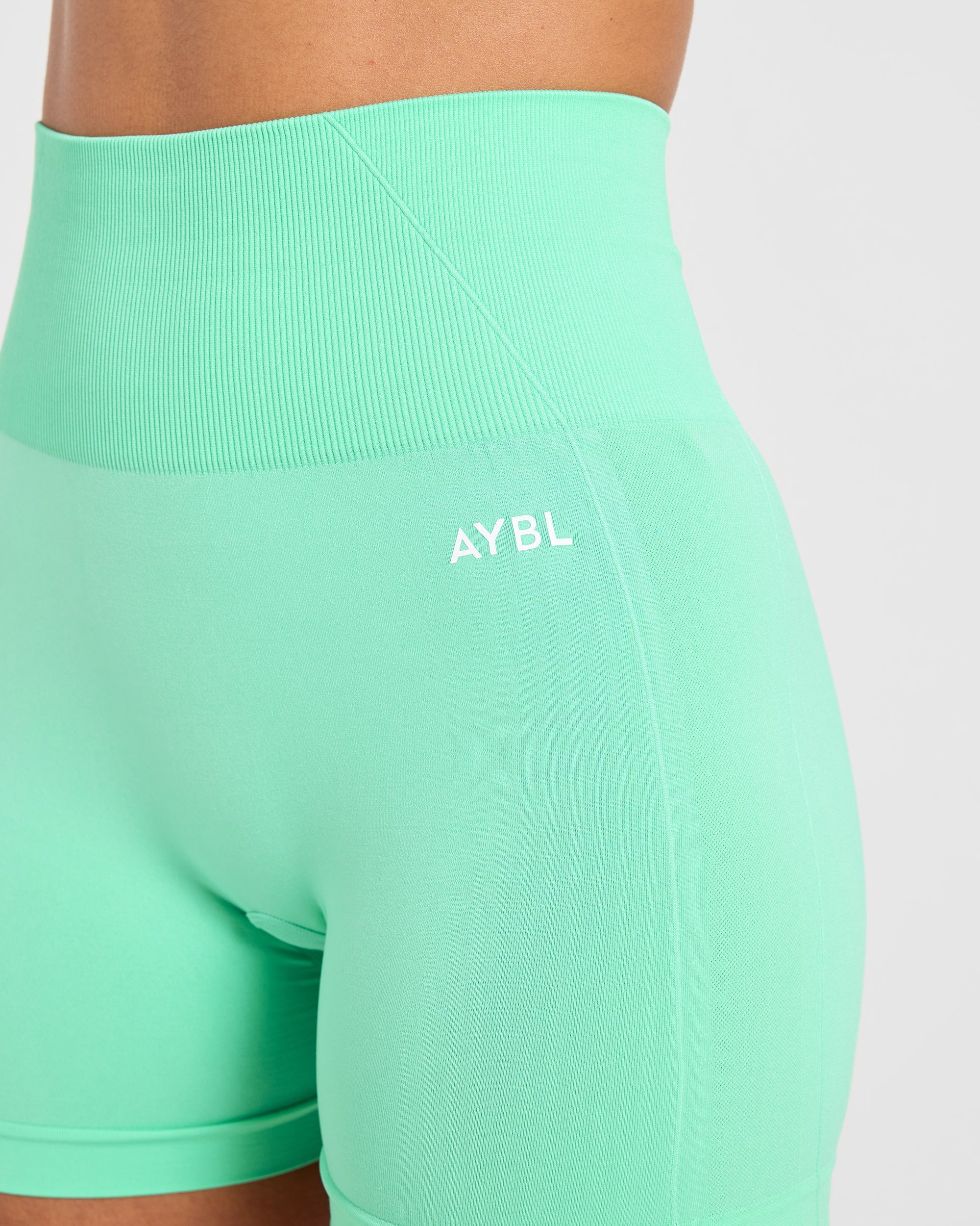 Empower Seamless Shorts - Spring Groen