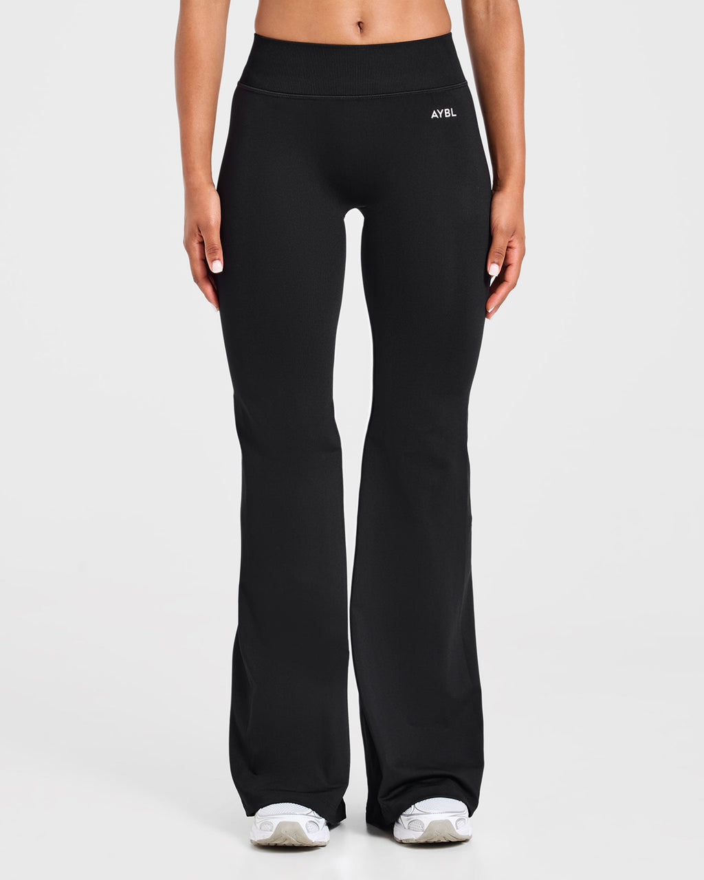 Enhance Seamless Flared Leggings - Zwart