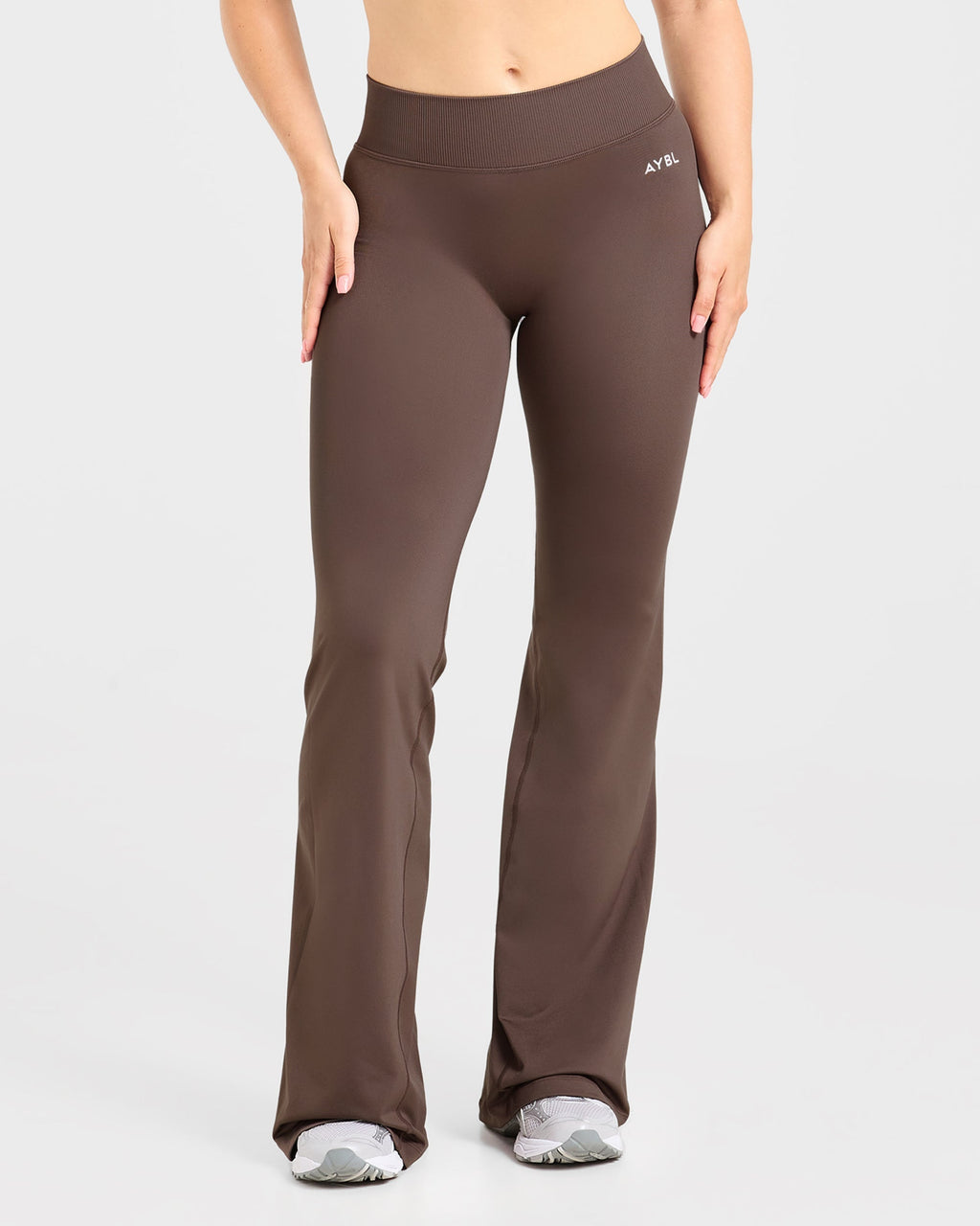 Adapt Seamless Flared Leggings - Bruin