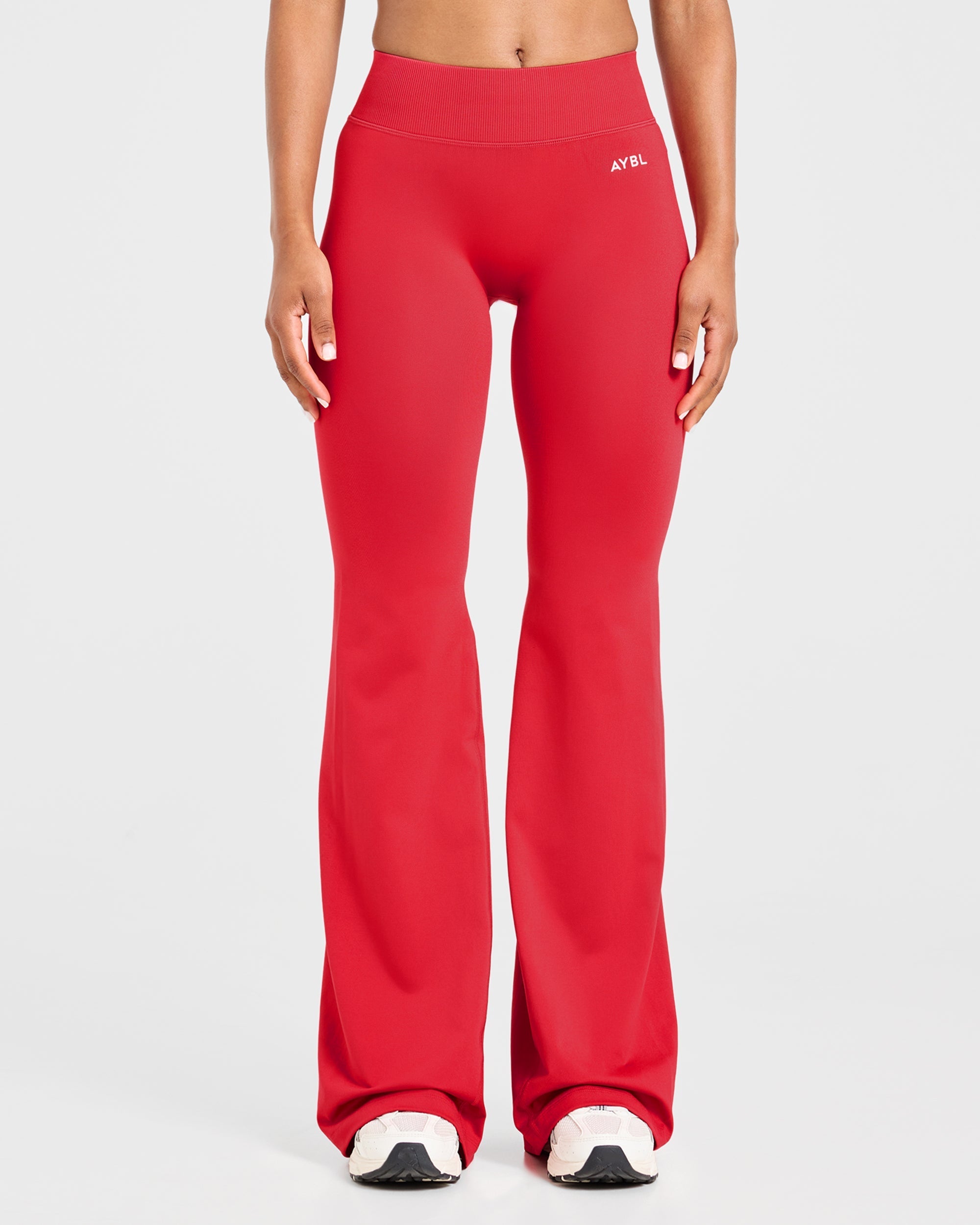 Adapt Seamless Flared Leggings - Salsa Rood