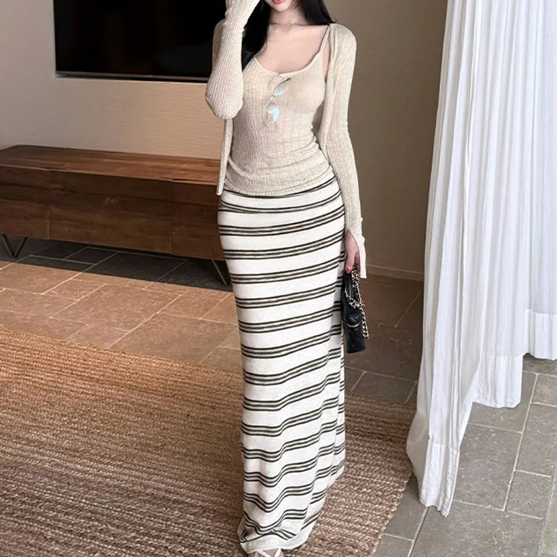 Striped Knitted Skirt Women's Summer 2026 New Skirt, Thin Straight Skirt Design Sense