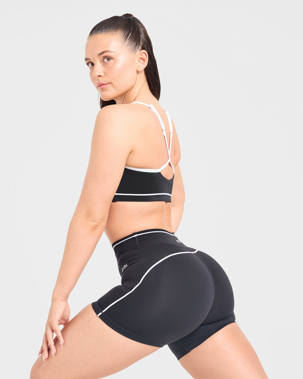 Form Shorts - Zwart
