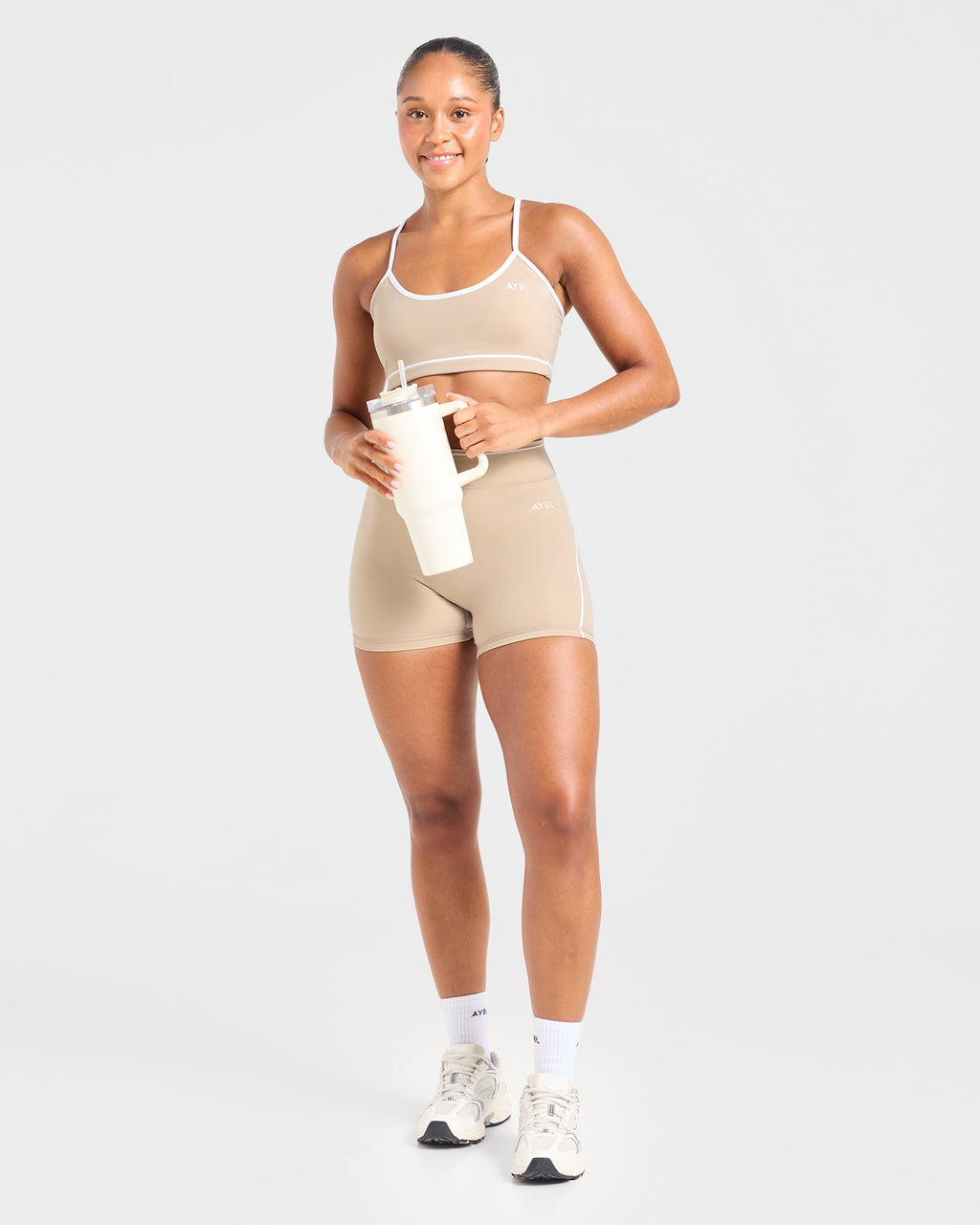 Form Shorts - Mocha