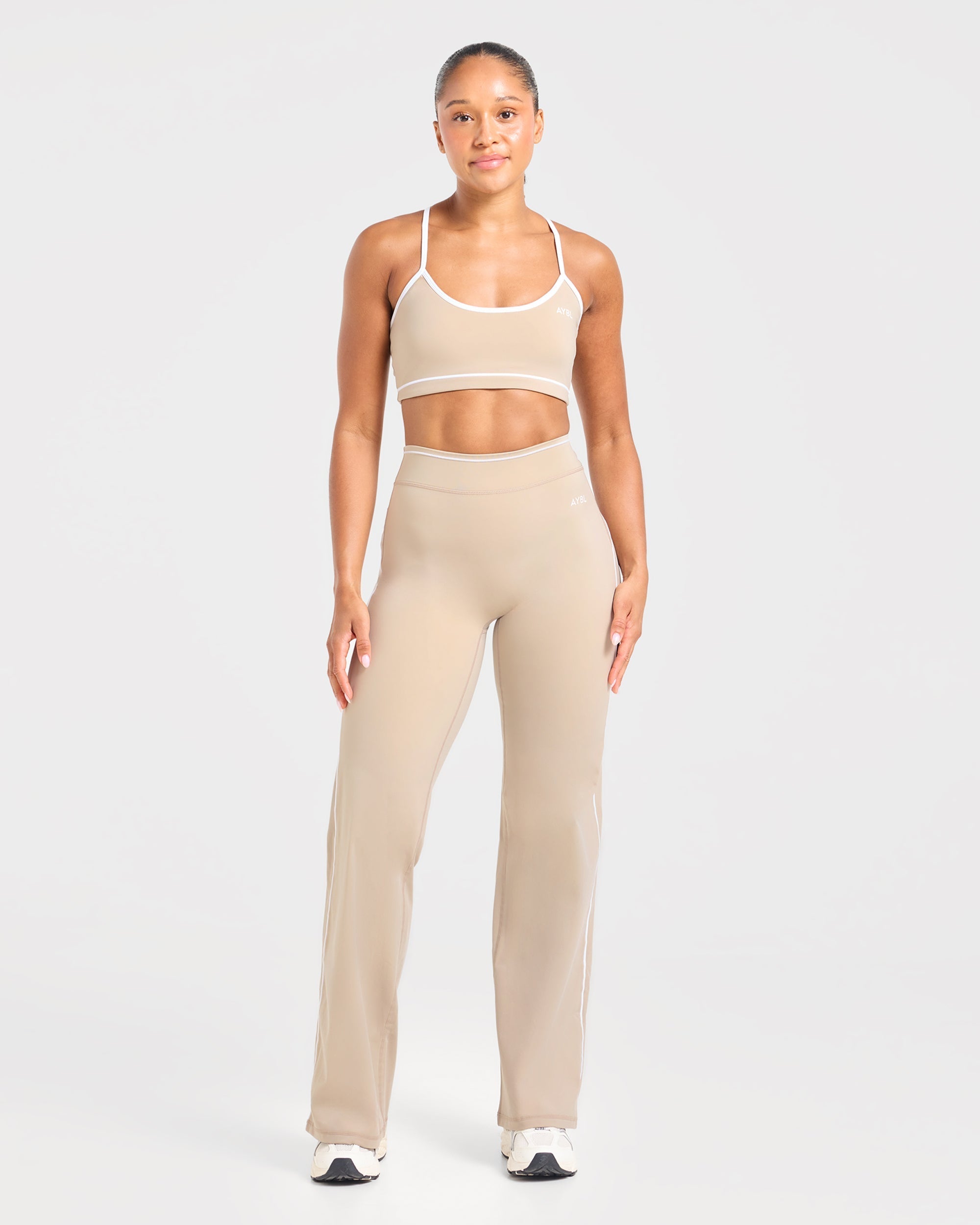 Form Flared Leggings - Mocha