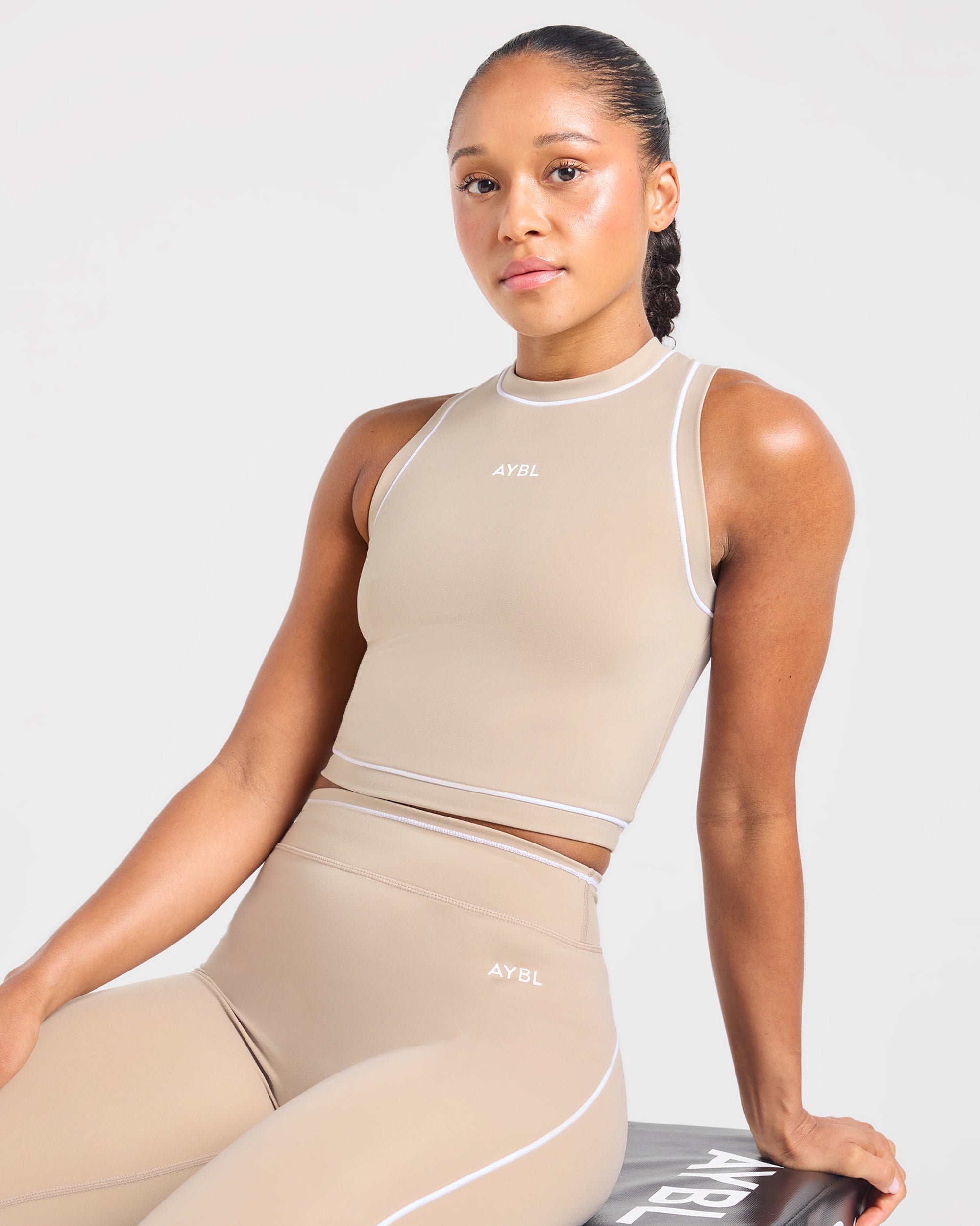 Form Tank Top - Mocha