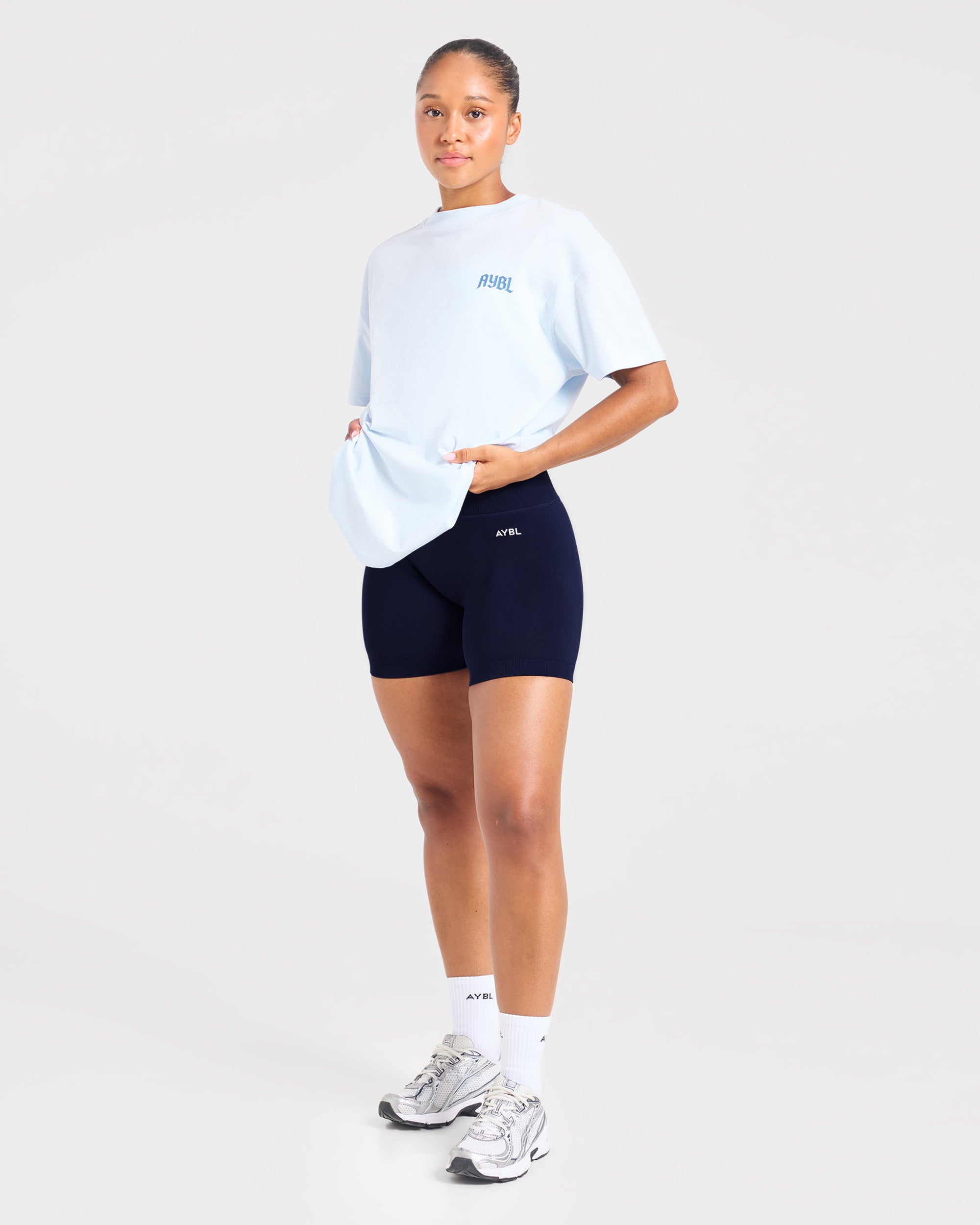 Sports Club Gothic Oversized T Shirt - Blauw