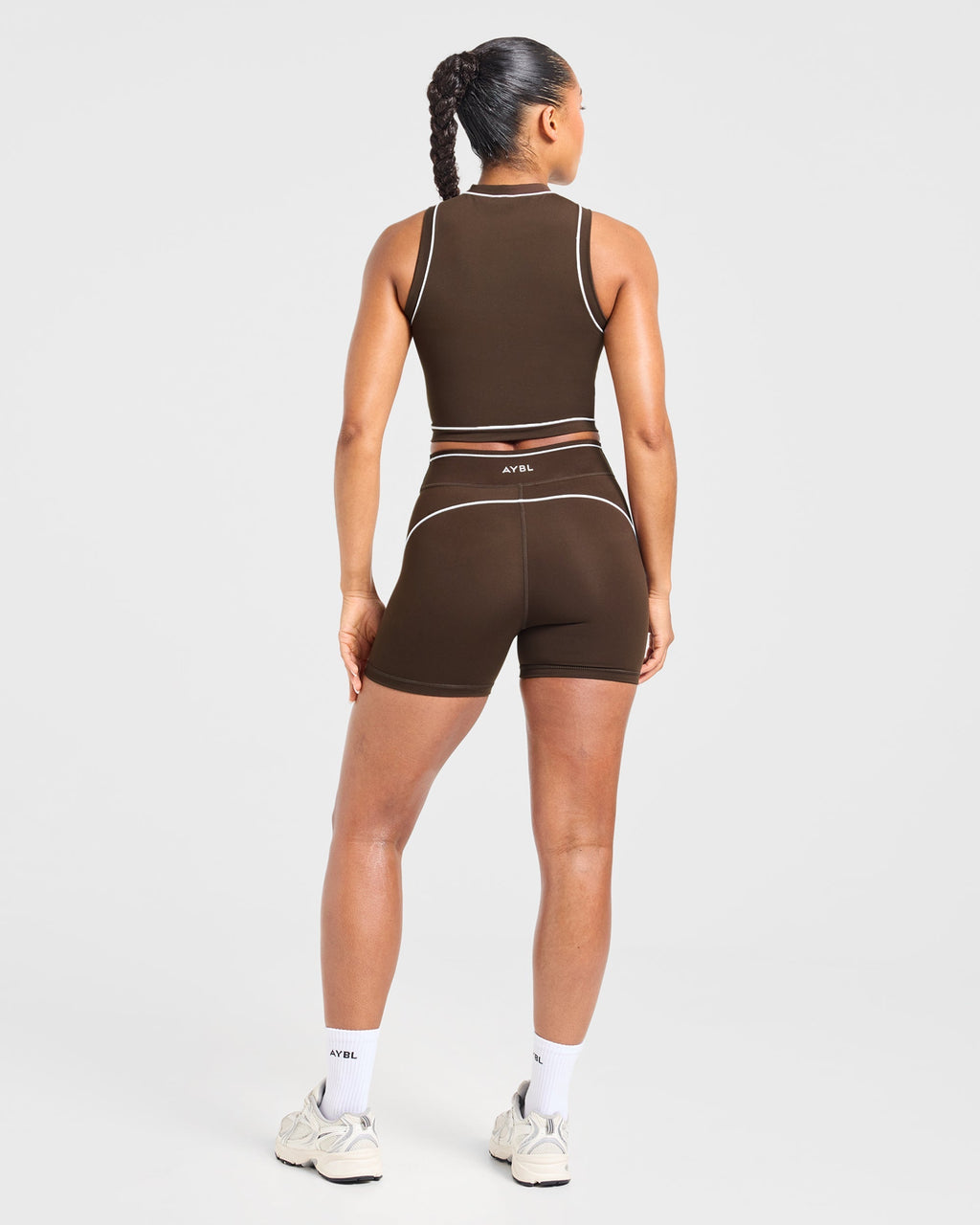 Form Shorts - Coffee Bean