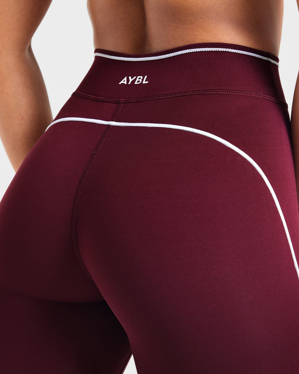 Form Capris - Deep Mulberry