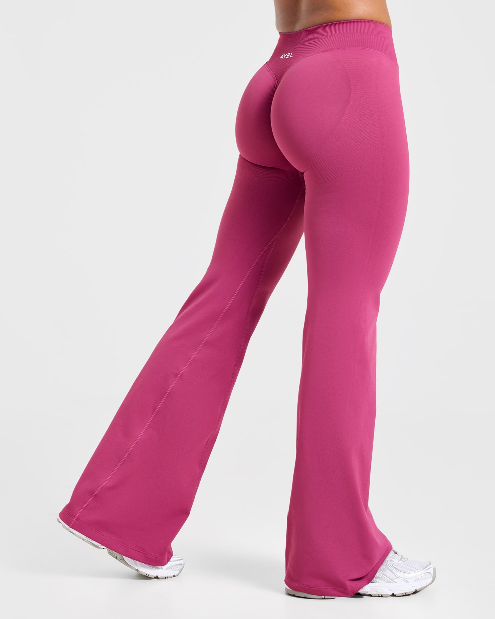 Enhance Seamless Flared Leggings - Dusky Roze