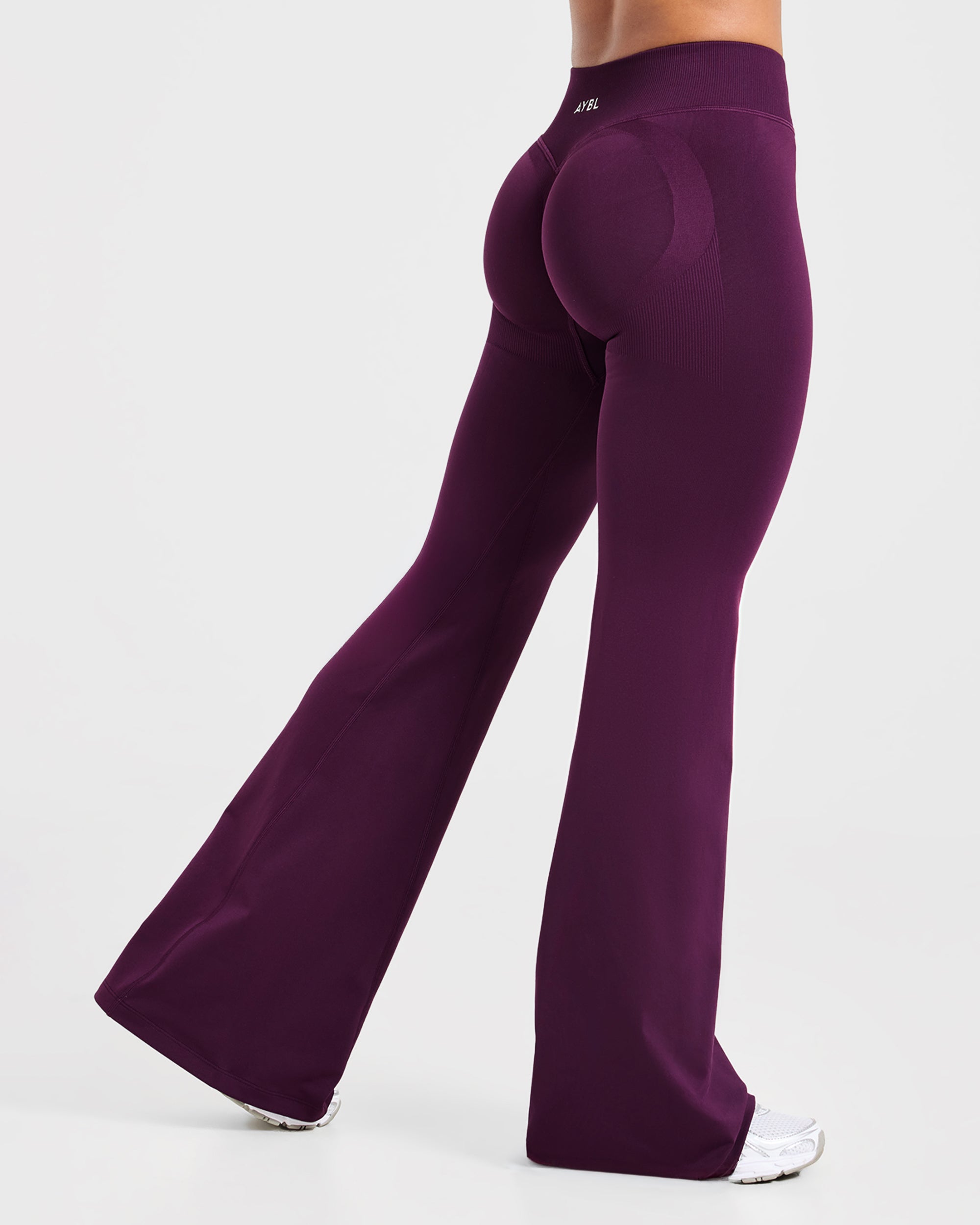 Adapt Seamless Flared Leggings - Midnight Plum