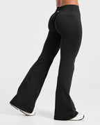 Enhance Seamless Flared Leggings - Zwart