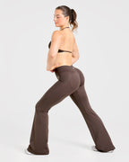 Adapt Seamless Flared Leggings - Bruin