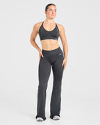 Adapt Seamless Flared Leggings - Dark Charcoal