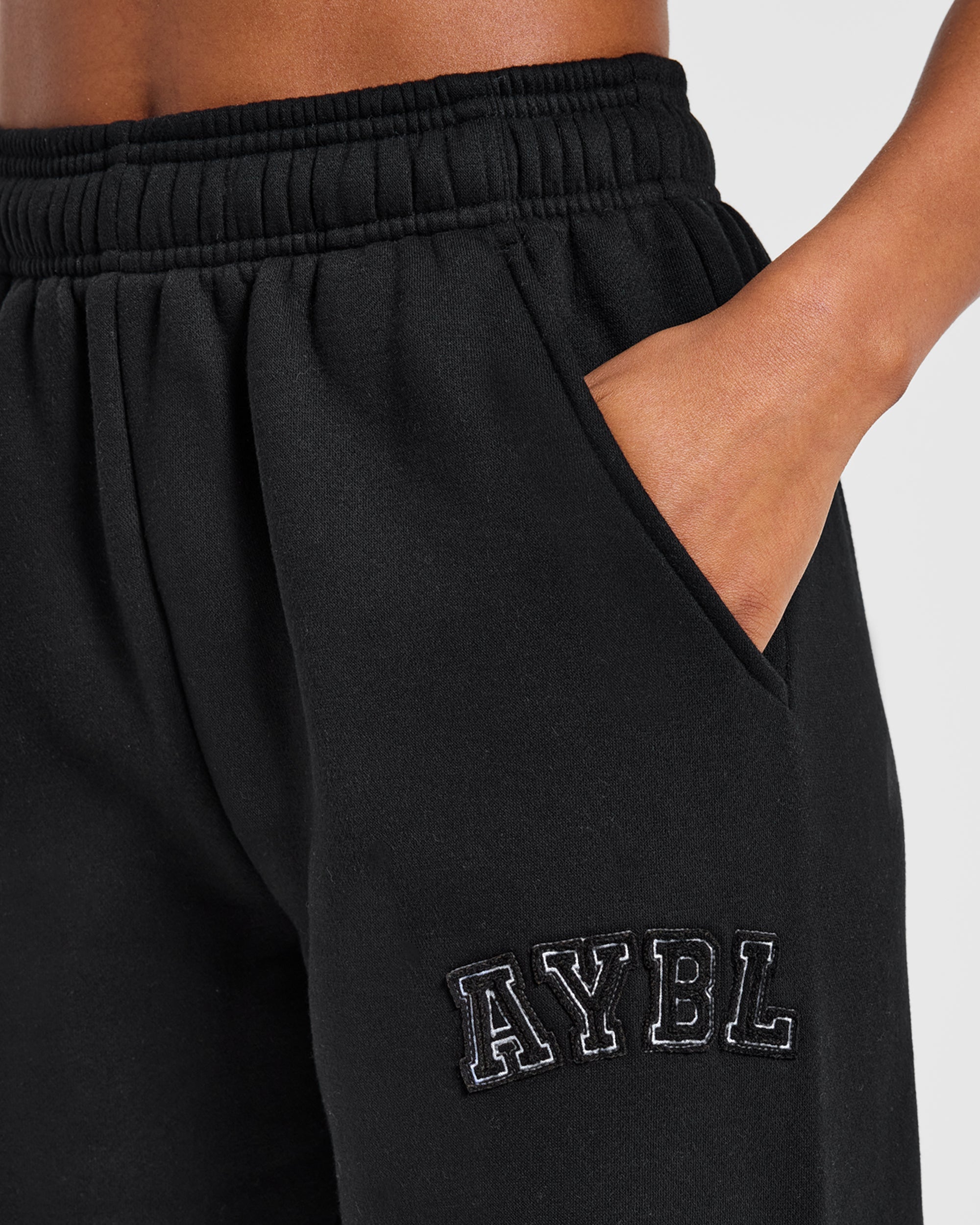Varsity Applique Oversized Straight Leg Joggers - Zwart